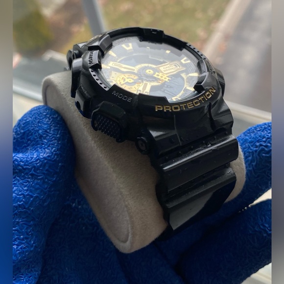 Casio - Gold Skeleton G-Shock - OS - Picture 2 of 4